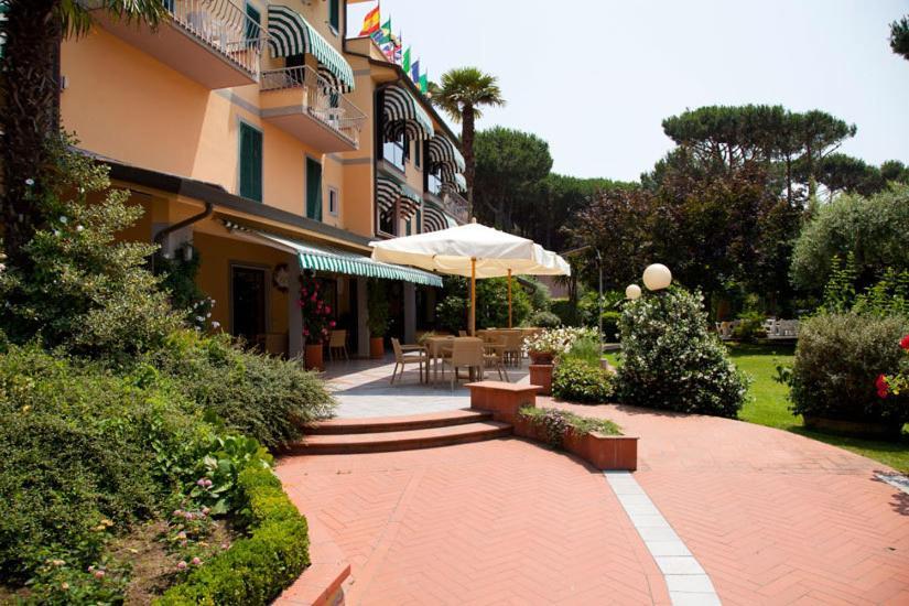 Hotel Gemma Del Mare Marina di Pietrasanta Ngoại thất bức ảnh