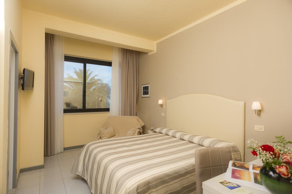 Hotel Gemma Del Mare Marina di Pietrasanta Ngoại thất bức ảnh