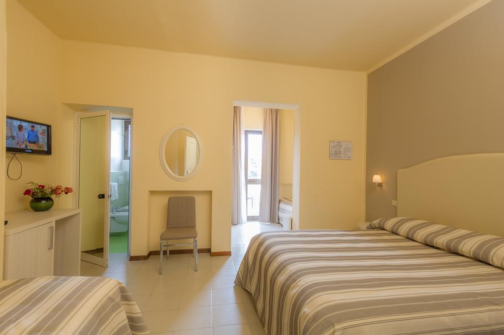 Hotel Gemma Del Mare Marina di Pietrasanta Ngoại thất bức ảnh