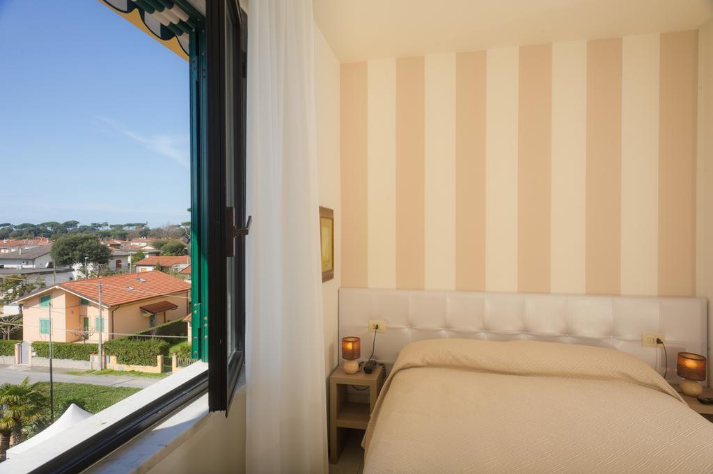 Hotel Gemma Del Mare Marina di Pietrasanta Ngoại thất bức ảnh
